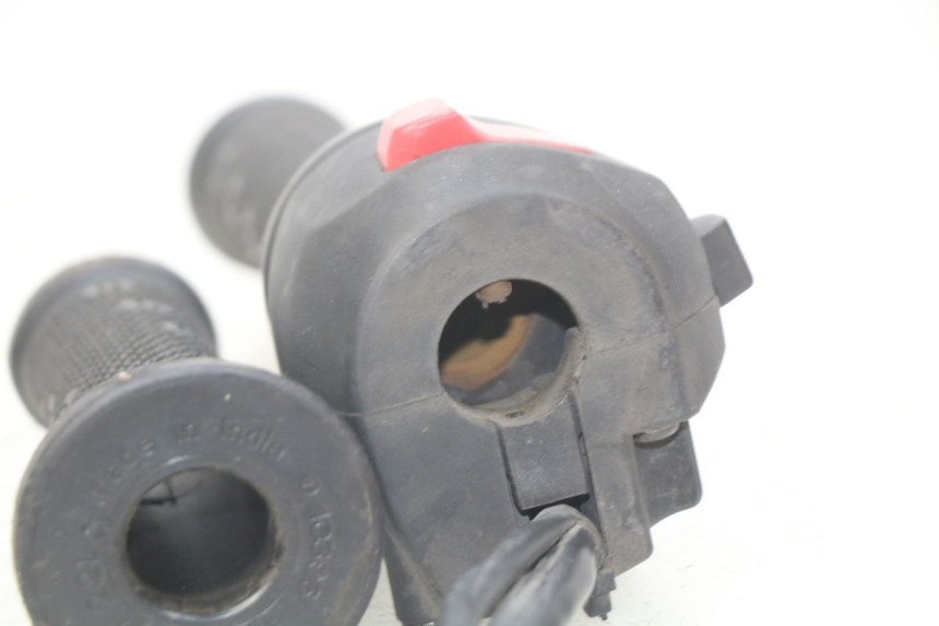 photo de MANUBRIO DESTRO GILERA NEXUS 125 (2009 - 2013)