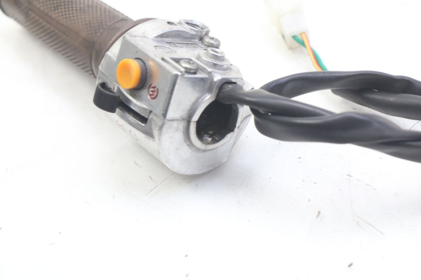 photo de COMMUTATORE DESTRO JM MOTORS OLDIES 4T 50 (2010 - 2020)