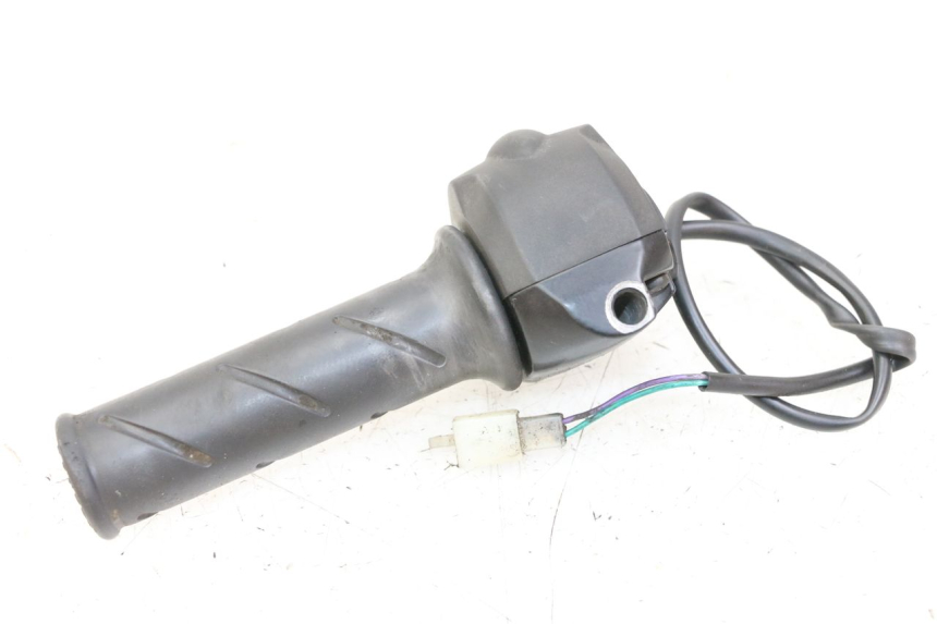 photo de MANUBRIO DESTRO PEUGEOT LUDIX 50 (2008 - 2017)