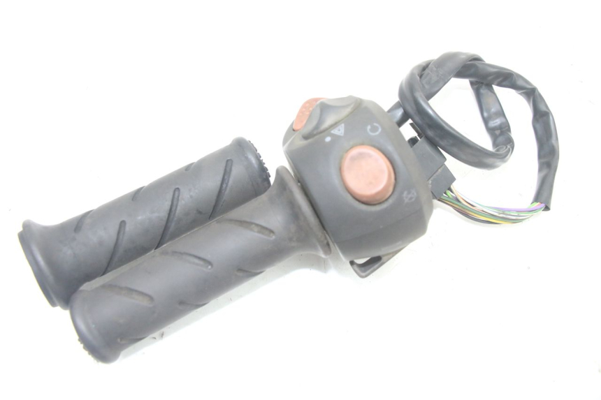photo de COMMUTATORE DESTRO PEUGEOT SATELIS 125 (2013 - 2018)