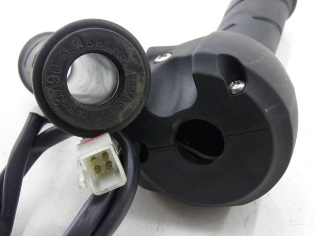 photo de COMMODO DESTRO PEUGEOT SATELIS 125 (2006 - 2009)