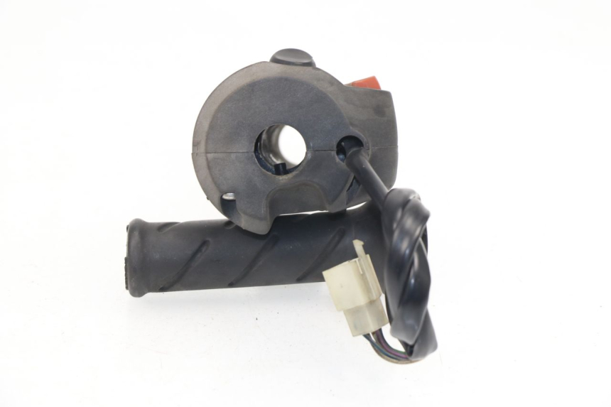 photo de MANUBRIO DESTRO PEUGEOT SATELIS COMPRESSOR K15 125 (2006 - 2009)