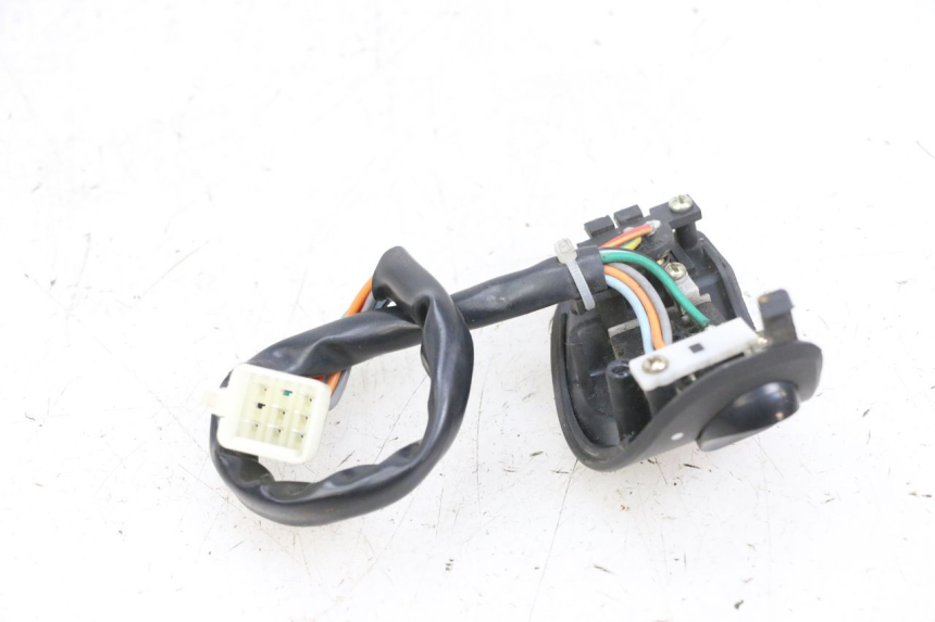 photo de COMMUTATORE DESTRO EFUN PUSA 1 - Dettaglio del componente