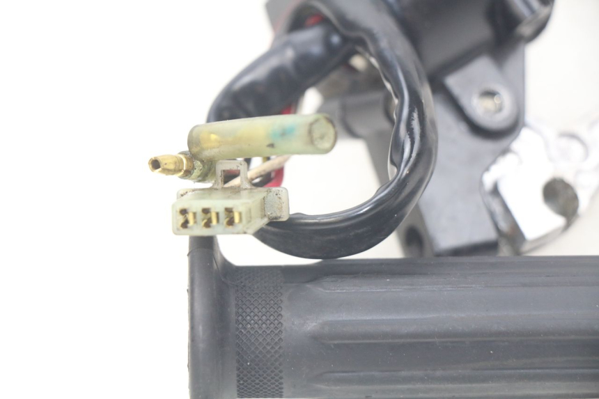 photo de MANUBRIO DESTRO YAMAHA PW 50 (1984 - 2020)