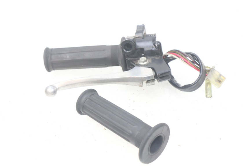 photo de MANUBRIO DESTRO YAMAHA PW 50 (1984 - 2020)