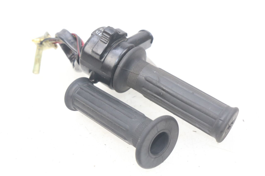 photo de MANUBRIO DESTRO YAMAHA PW 50 (1984 - 2020)