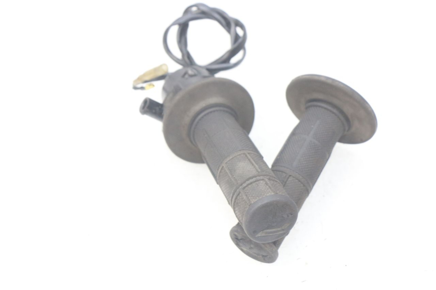 photo de MANUBRIO DESTRO YAMAHA PW 80 (1983 - 2014)