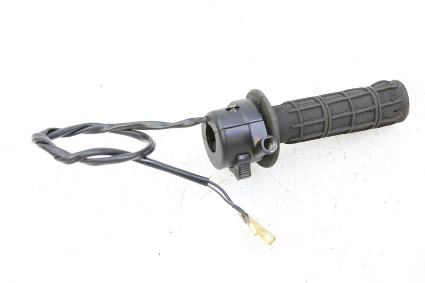 photo de MANUBRIO DESTRO YAMAHA PW 80 (1983 - 2014)