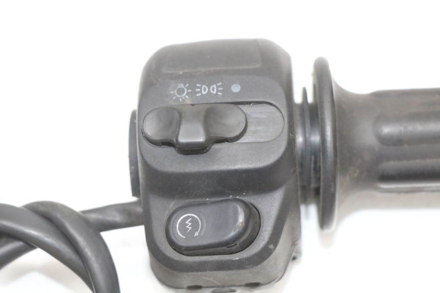 photo de COMMUTATORE DESTRO RENAULT KOURANOS 125 (2001 - 2004)