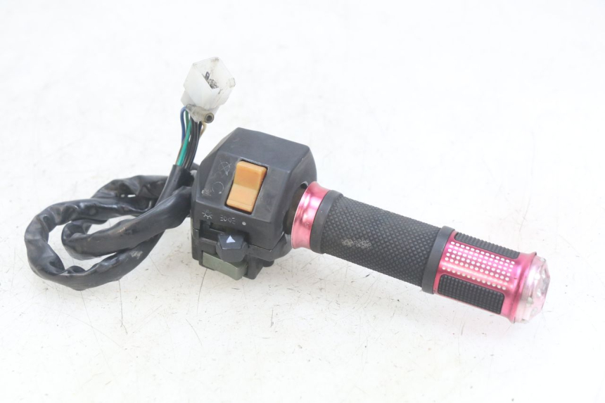 photo de MANUBRIO DESTRO YAMASAKI ROADSTER 50 (2013 - 2018)