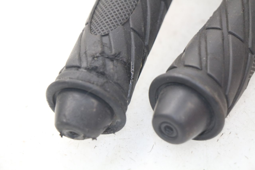 photo de MANUBRIO DESTRO TNT MOTOR ROMA 10' 4T 50 (2019 - 2022)