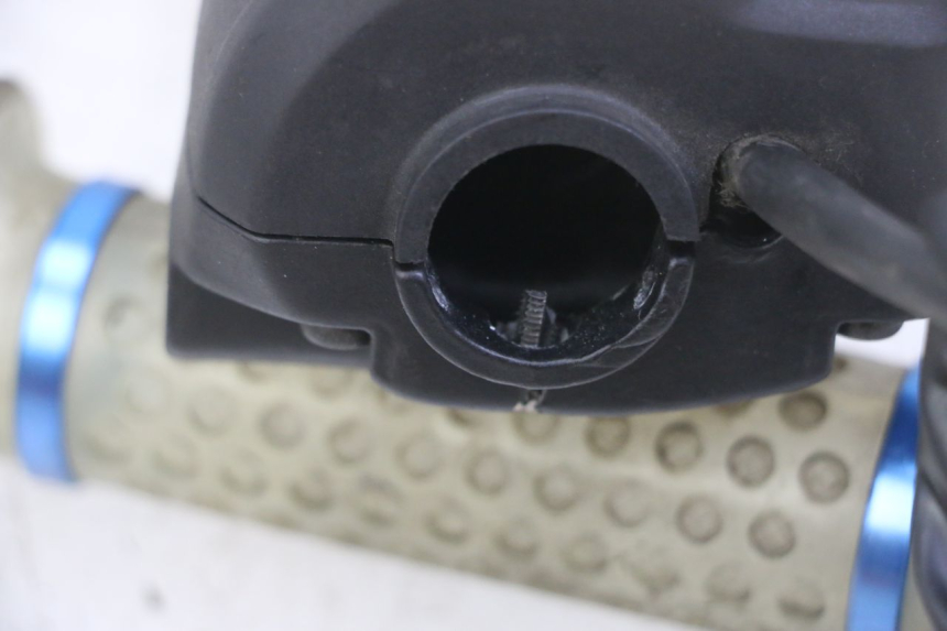 photo de Comando destro PEUGEOT SPEEDFIGHT 2 LC 50 (2000 - 2009)
