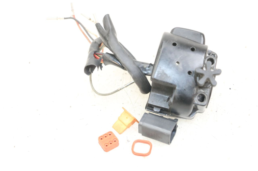 photo de COMMUTATORE DESTRO HARLEY DAVIDSON SPORTSTER XL CUSTOM 1200 (2003 - 2004)