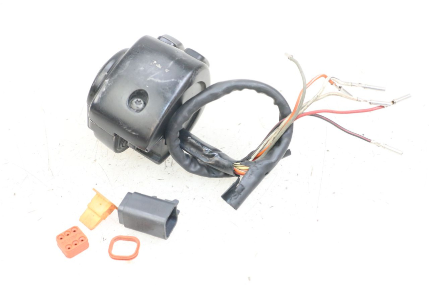 photo de COMMUTATORE DESTRO HARLEY DAVIDSON SPORTSTER XL CUSTOM 1200 (2003 - 2004)