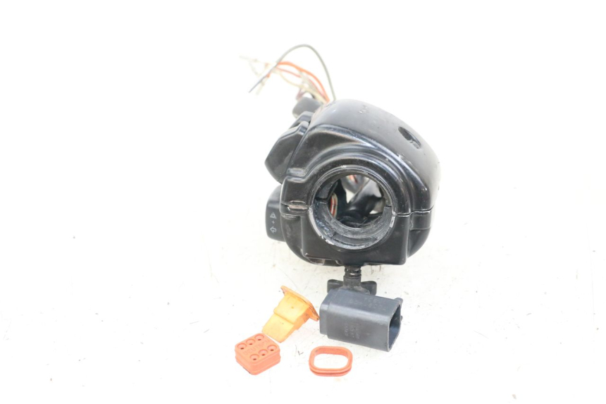 photo de COMMUTATORE DESTRO HARLEY DAVIDSON SPORTSTER XL CUSTOM 1200 (2003 - 2004)