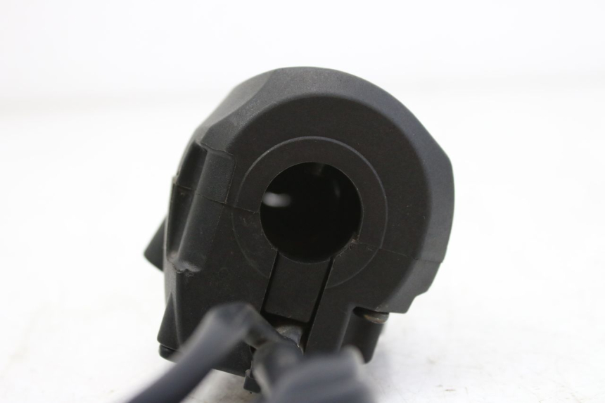 photo de COMMUTATORE DESTRO APRILIA SR R 2T LC 50 (2018 - 2021)