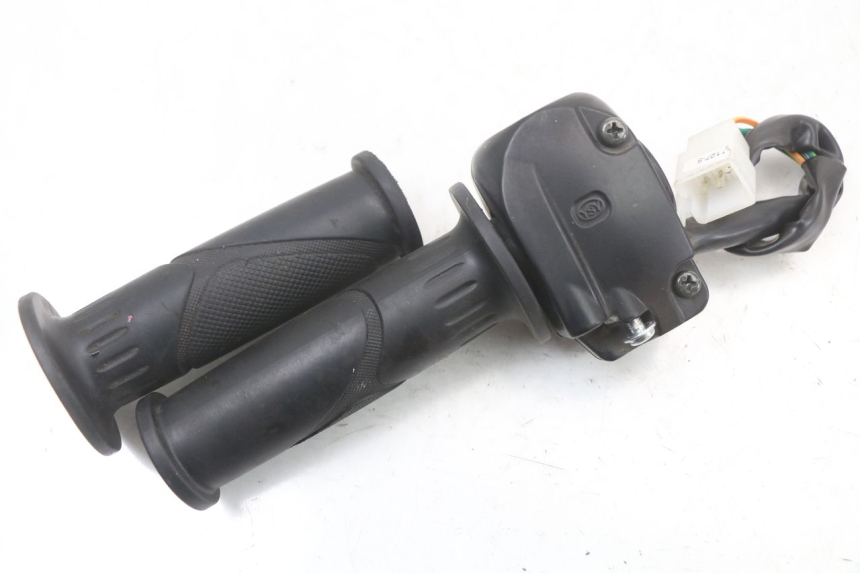 photo de  VASTRO STREET X 4T 50 (2016 - 2021)