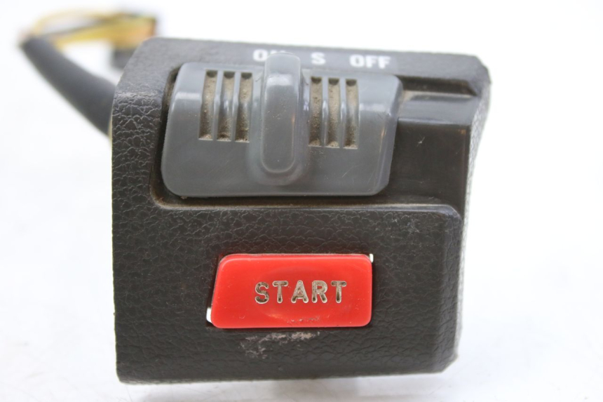 photo de MANUBRIO DESTRO SUZUKI CP 80 (1985 - 1996)