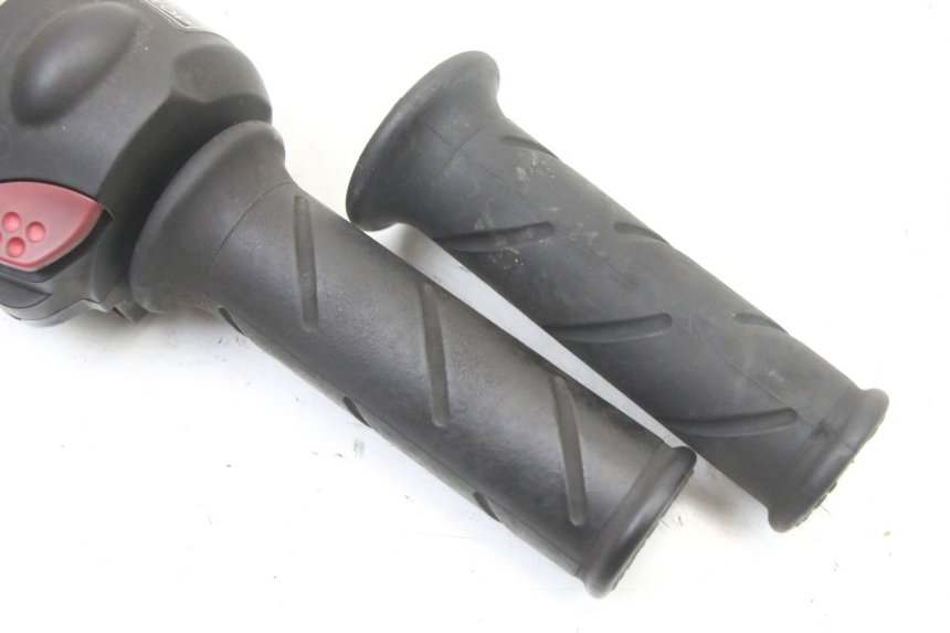 photo de COMMUTATORE DESTRO PEUGEOT TREKKER TKR 50 (2005 - 2014)