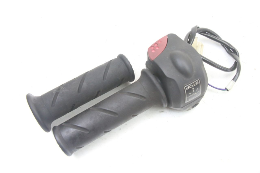 photo de COMMUTATORE DESTRO PEUGEOT TREKKER TKR 50 (2005 - 2014)