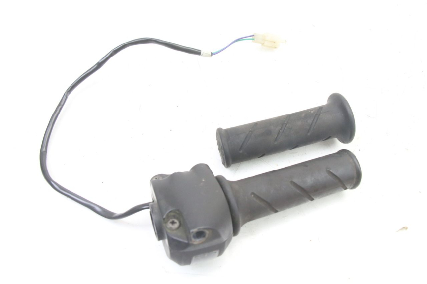 photo de COMMUTATORE DESTRO PEUGEOT TREKKER TKR 50 (2005 - 2014)