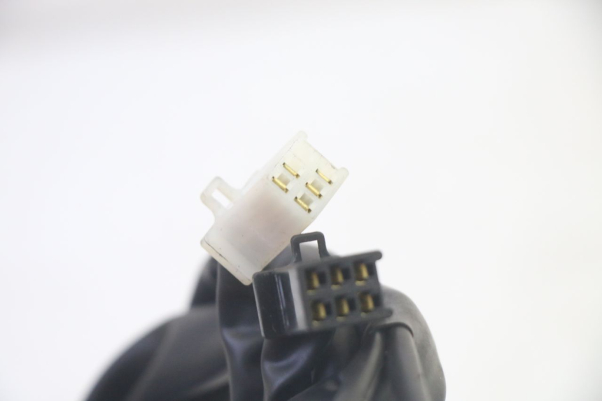 photo de COMMUTATORE DESTRO YAMAHA TRICITY 300 (2020 - 2024) - Ricambio usato controllato