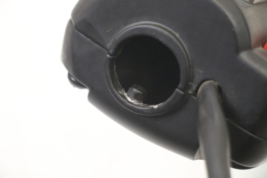 photo de MANUBRIO DESTRO PEUGEOT V-CLIC VCLIC 50 (2007 - 2013)