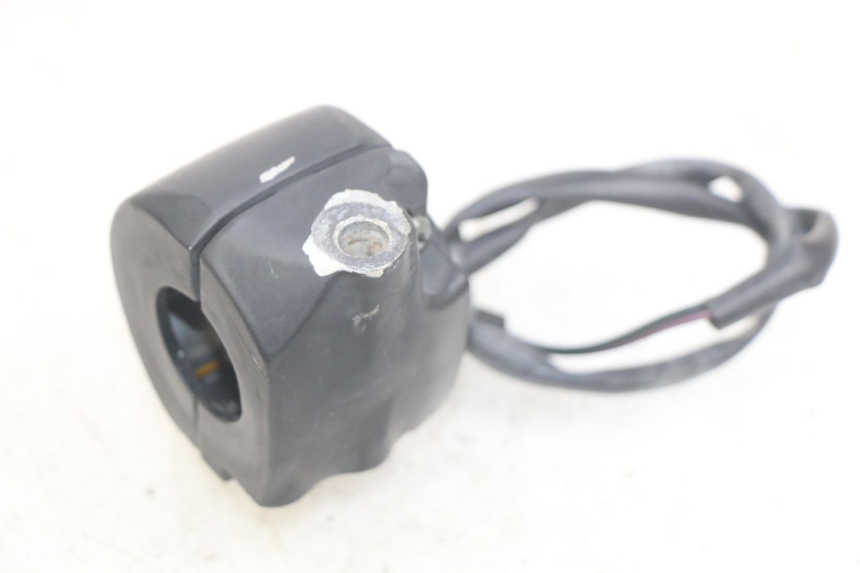 photo de MANUBRIO DESTRO PEUGEOT VIVACITY NEW 2T 50 (2008 - 2017)