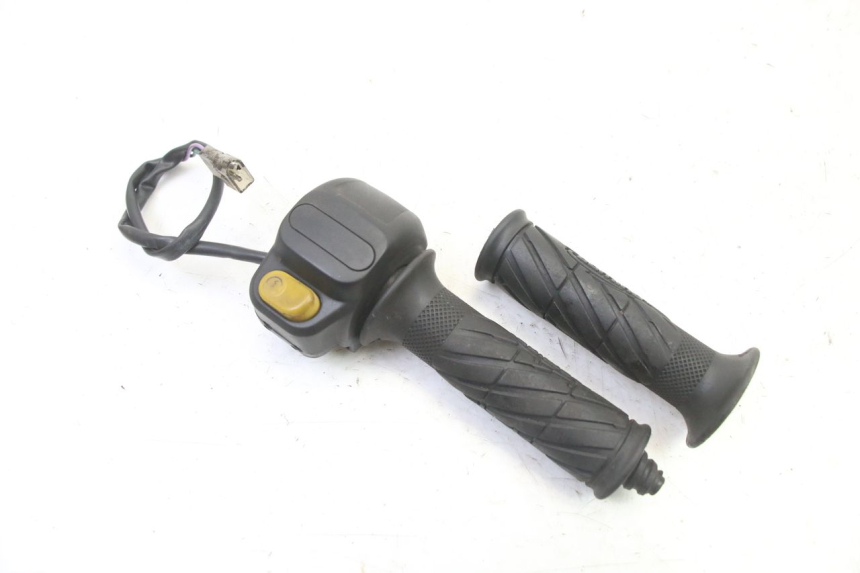 photo de MANUBRIO DESTRO PEUGEOT VIVACITY 50 (2004 - 2009)