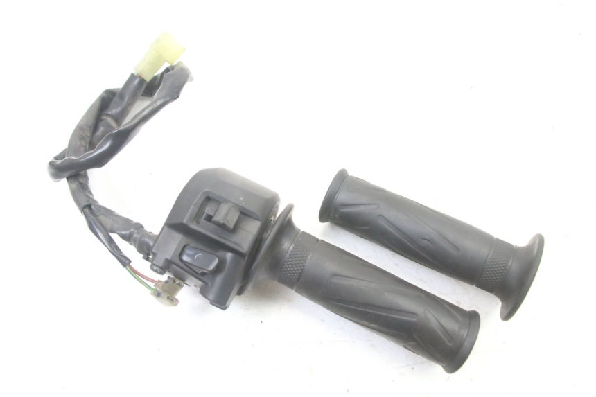 photo de MANUBRIO DESTRO YAMAHA X-MAX XMAX 125 (2010 - 2014)