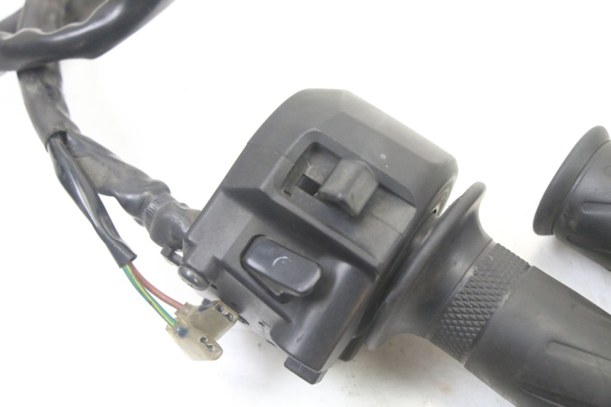 photo de MANUBRIO DESTRO YAMAHA X-MAX XMAX 125 (2010 - 2014)
