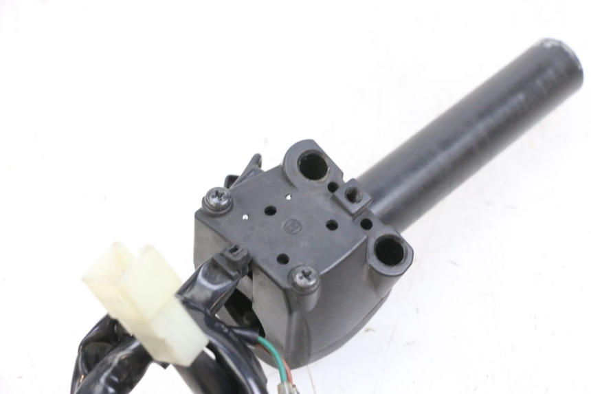 photo de MANUBRIO DESTRO YAMAHA X-MAX XMAX 125 (2010 - 2014)