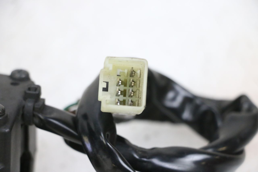 photo de MANUBRIO DESTRO YAMAHA X-MAX XMAX 125 (2010 - 2014)