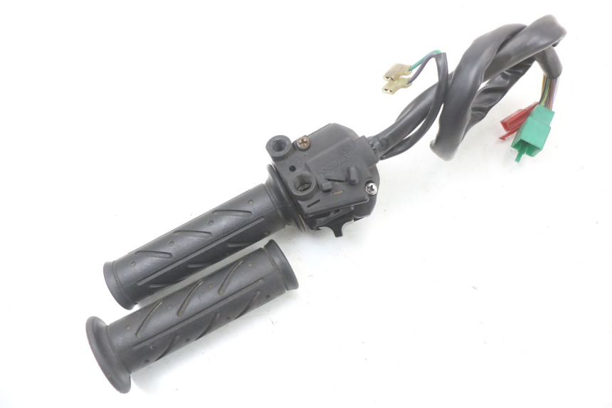 photo de COMMUTATORE DESTRO KYMCO XCITING 250 (2006 - 2009)