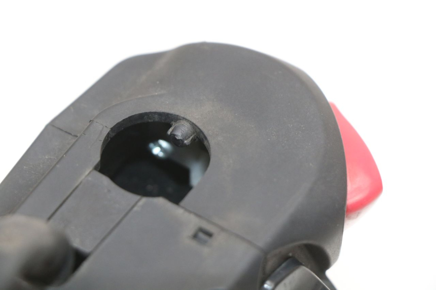 photo de MANUBRIO DESTRO YAMAHA XMAX X-MAX ABS 125 (2017 - 2020)