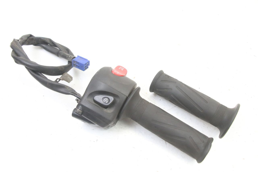 photo de COMMUTATORE DESTRO YAMAHA FZ6 FAZER S2 600 (2007 - 2011)