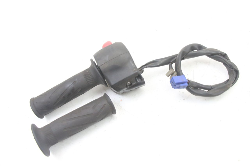 photo de COMMUTATORE DESTRO YAMAHA FZ6 FAZER S2 600 (2007 - 2011)