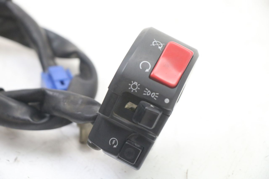 photo de MANUBRIO DESTRO YAMAHA FZS FAZER 600 (2001 - 2003)