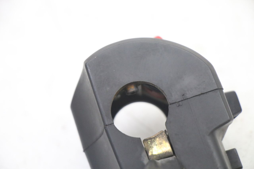 photo de MANUBRIO DESTRO YAMAHA FZS FAZER 600 (2001 - 2003)