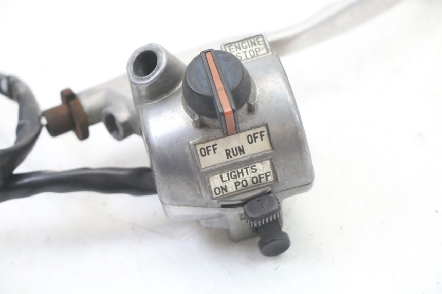 photo de MANUBRIO DESTRO YAMAHA SR 125 (1982 - 2003)