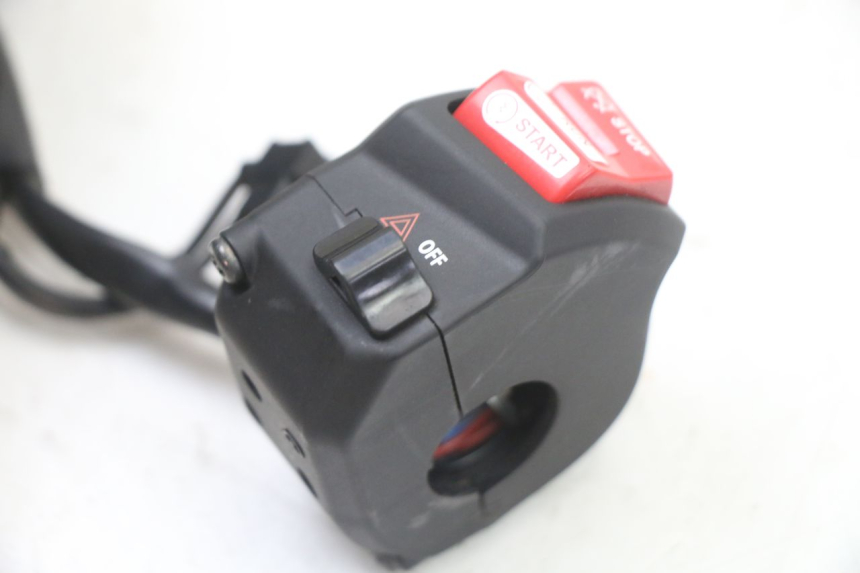 photo de COMMUTATORE DESTRO YAMAHA TRACER 7 700 (2020 - 2024)