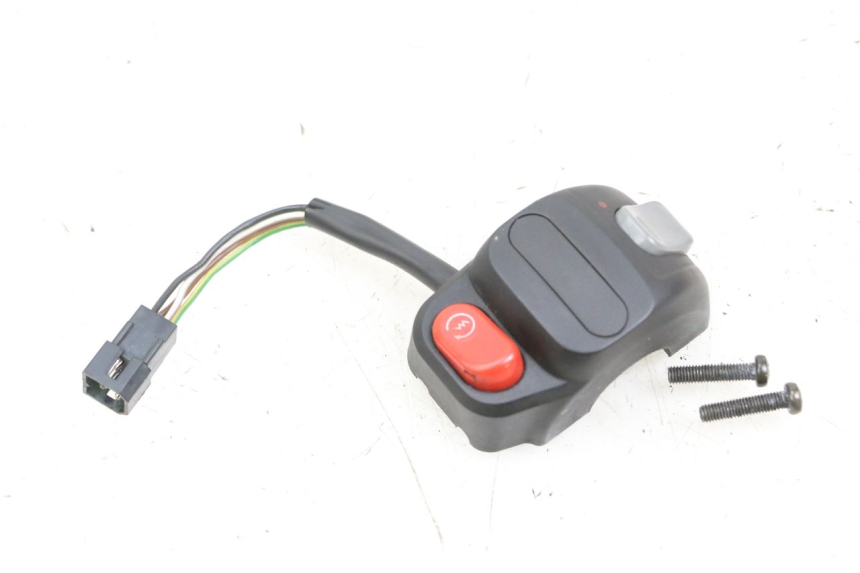 photo de MANUBRIO DESTRO YAMAHA YP MAJESTY 125 (2002 - 2006) - Vista principale