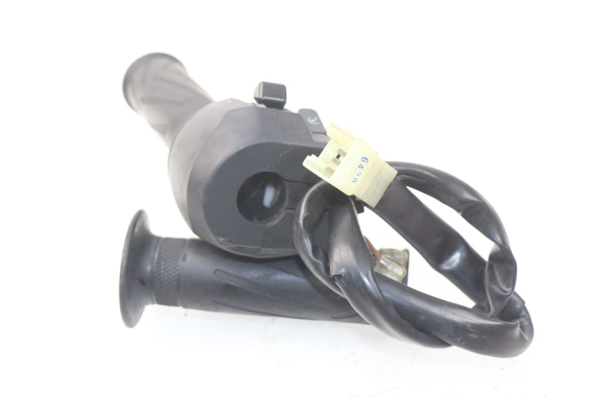 photo de COMMUTATORE DESTRO YAMAHA YP X-MAX XMAX 400 (2014 - 2017)