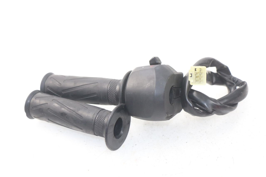 photo de COMMUTATORE DESTRO YAMAHA YP X-MAX XMAX 400 (2014 - 2017)