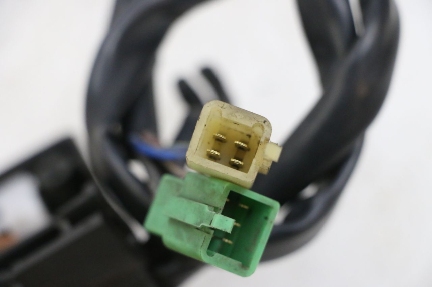 photo de COMMUTATORE DESTRO KAWASAKI ZR 7 750 (1999 - 2001) - Dettaglio del componente