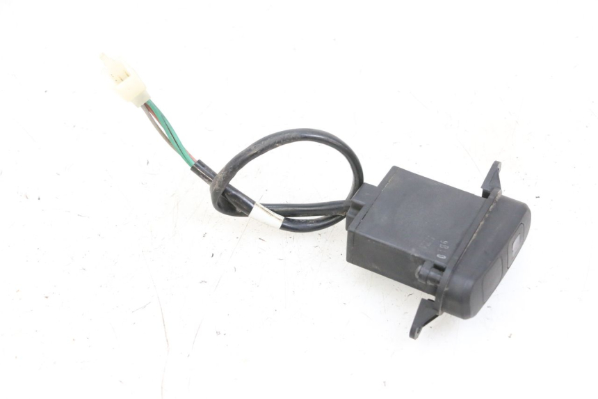 photo de COMANDO LUCI DI EMERGENZA SYM GTS EVO 125 (2009 - 2013) - Altra angolazione