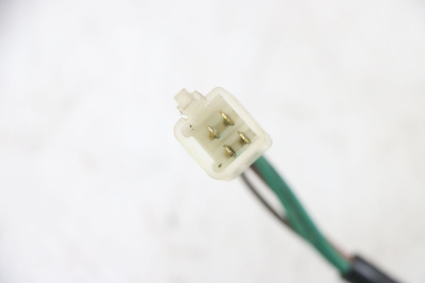 photo de COMANDO LUCI DI EMERGENZA SYM GTS EVO 125 (2009 - 2013) - Primo piano tecnico