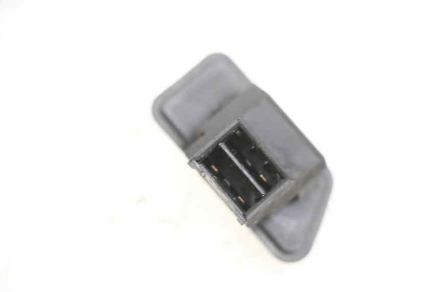 photo de COMANDO LUCI DI EMERGENZA YAMAHA XMAX X-MAX 125 (2006 - 2009) - Dettaglio del componente