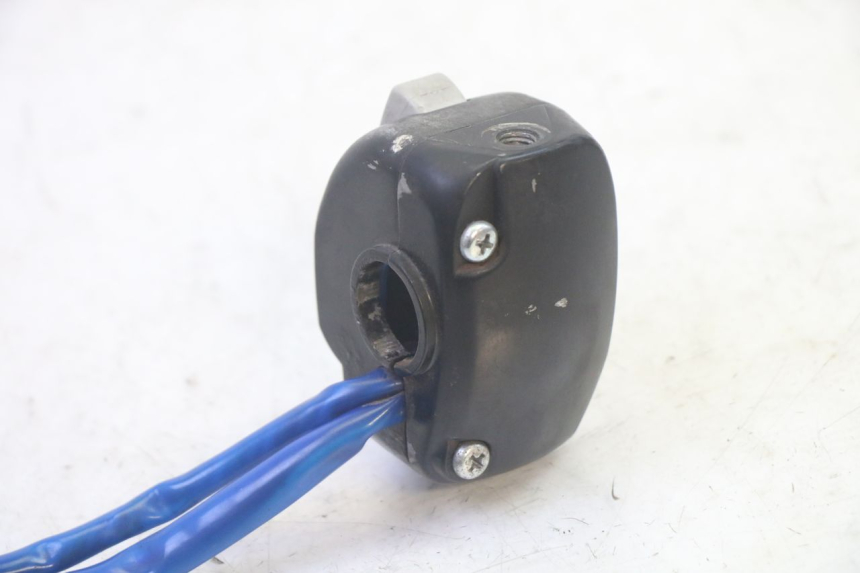 photo de COMANDO SINISTRO KYMCO AGILITY 16+ 4T 50 (2018 - 2023) - Primo piano tecnico