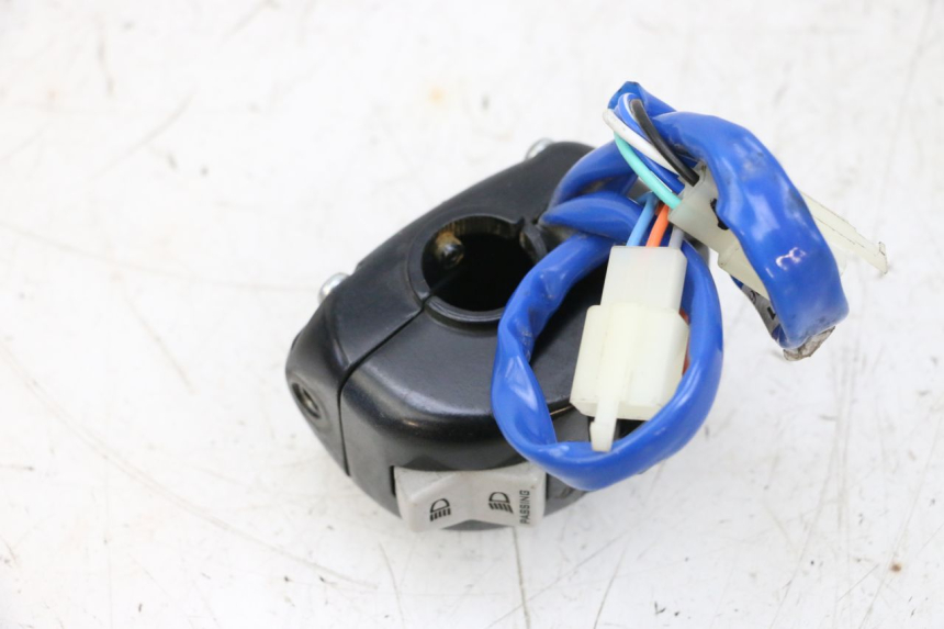 photo de MANUBRIO SINISTRO KYMCO AGILITY 4T 50 (2018 - 2022) - Dettaglio del componente